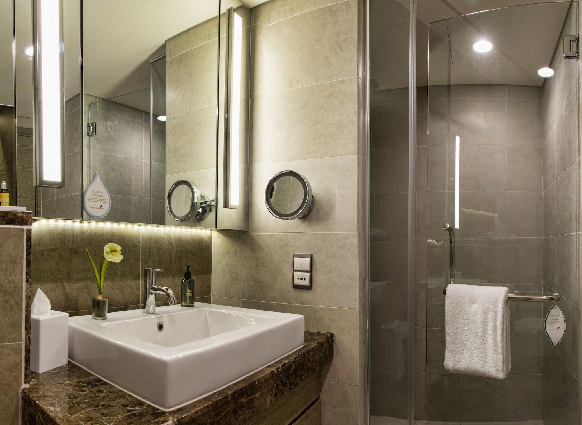 Ascott Sentral 5*